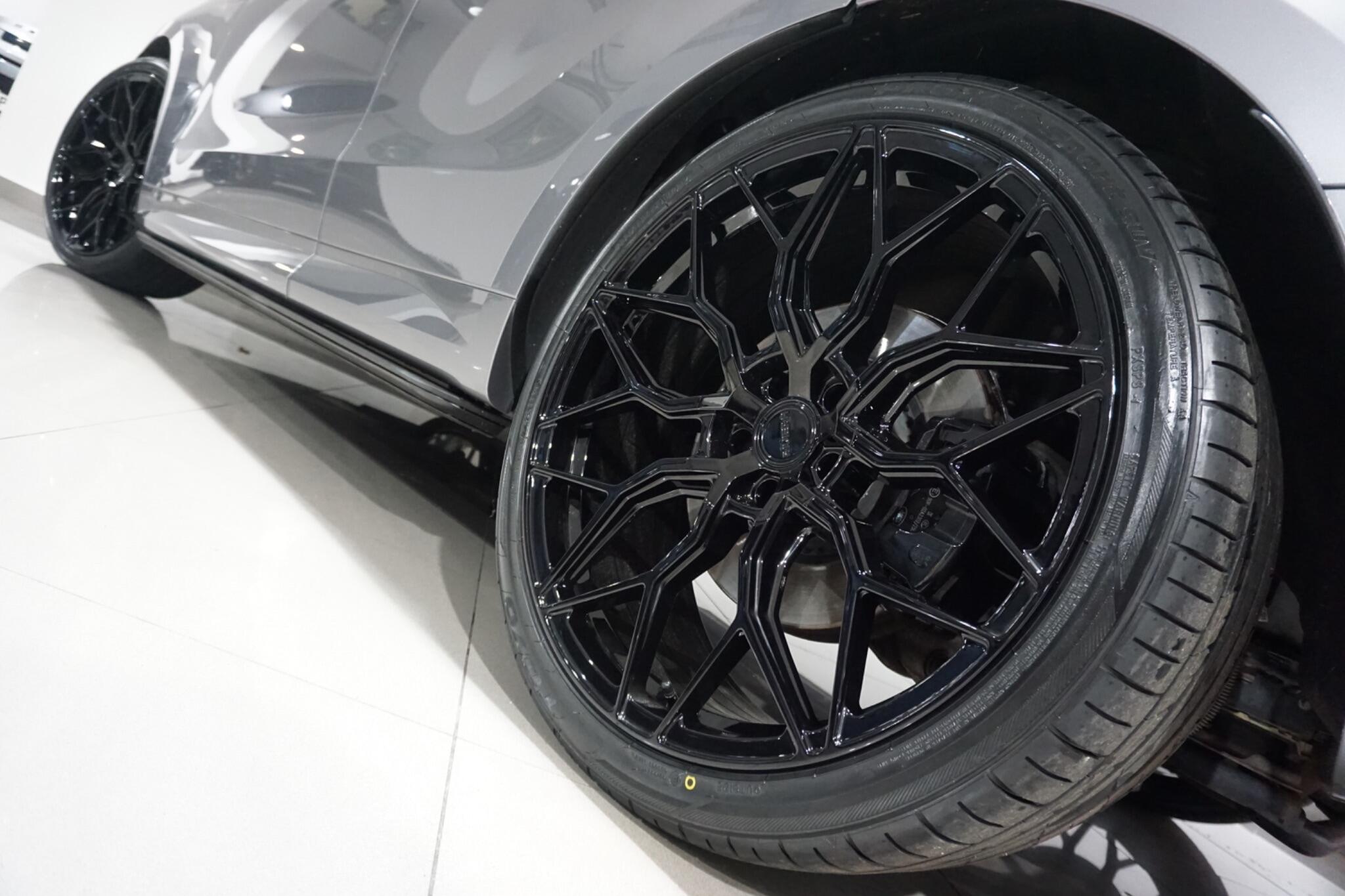 Land Rover Range Rover Sport 3.0 D300 MHEV Dynamic SE SUV 5dr Diesel Auto 4WD Euro 6 (s/s) (300 ps)